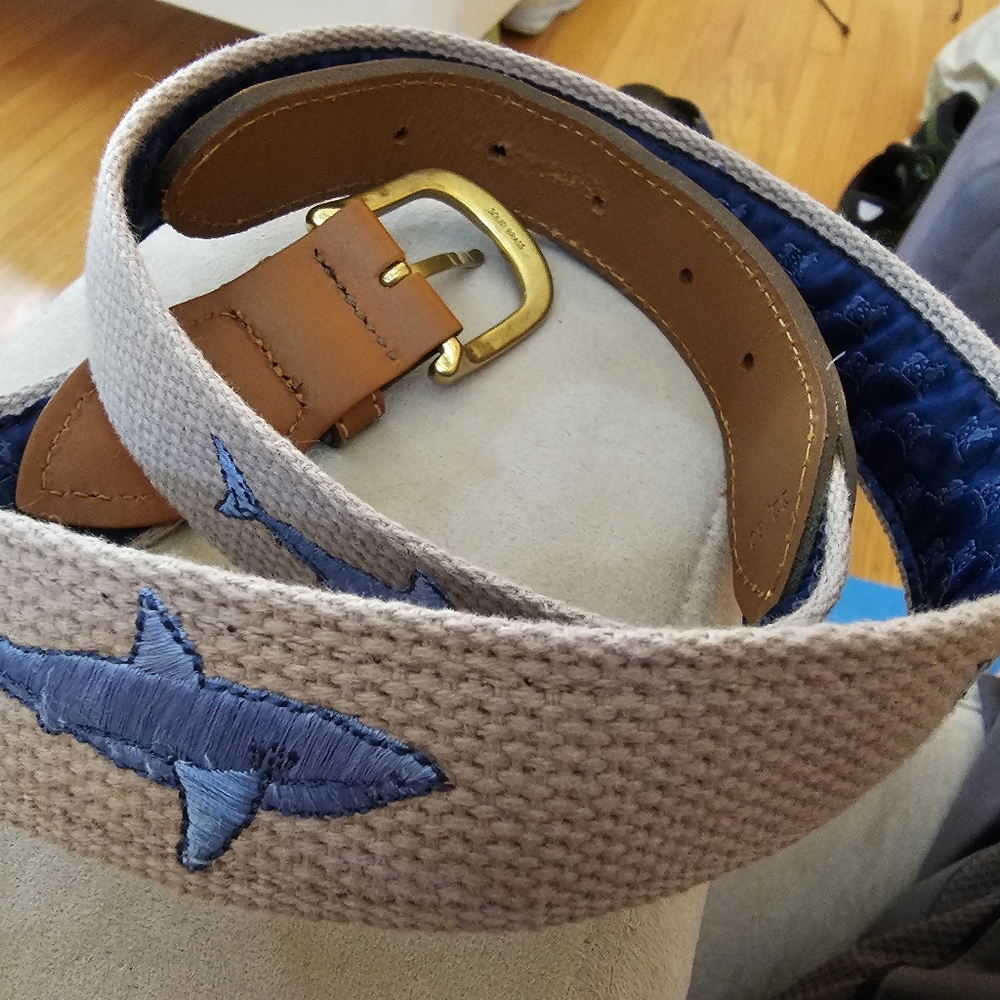 Shark belt